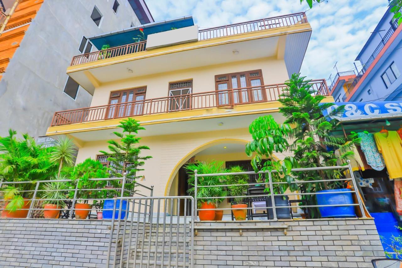 Hotel Alpine Villa Pokhara Extérieur photo