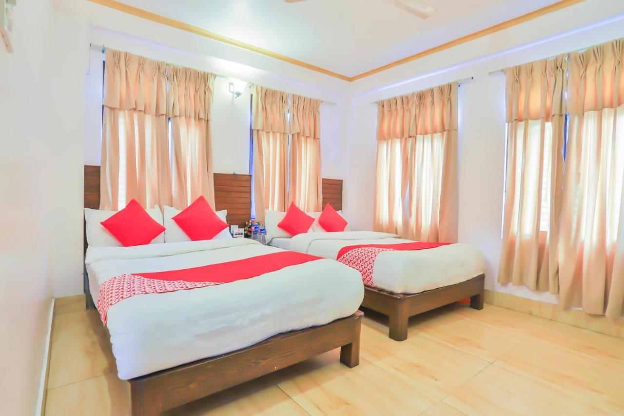 Hotel Alpine Villa Pokhara Extérieur photo