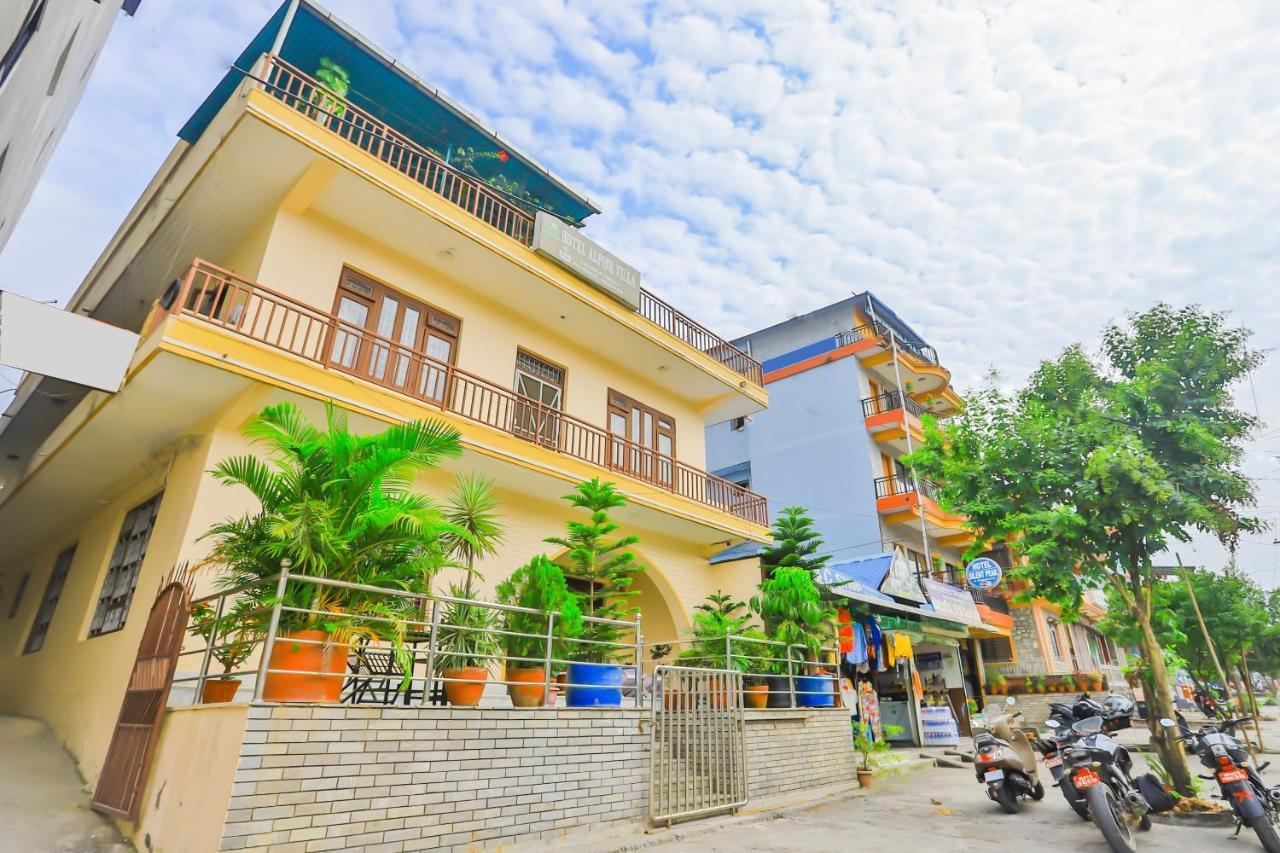 Hotel Alpine Villa Pokhara Extérieur photo